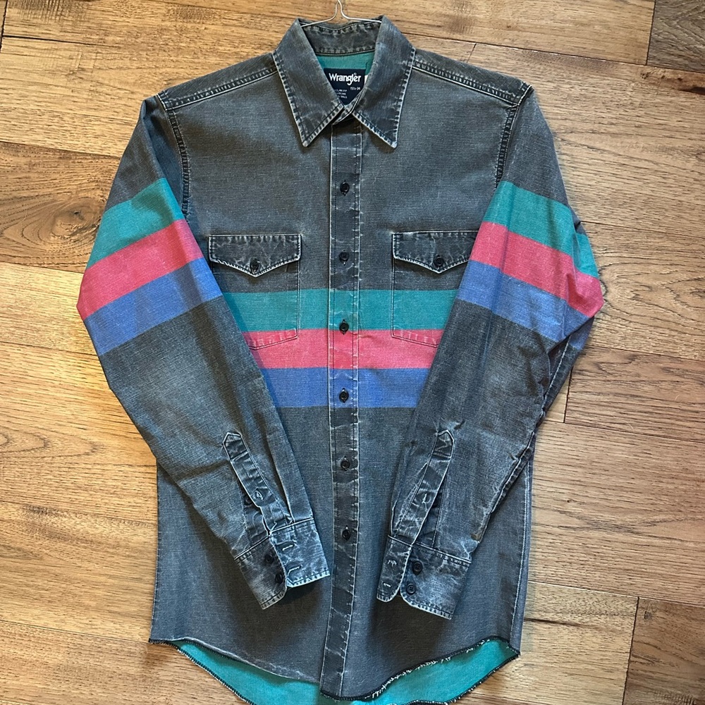 Wrangler Men's Shirt with Colorful Stripes